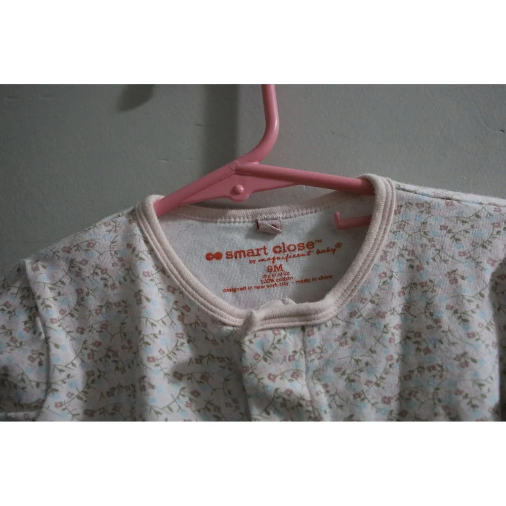 Smart Close Magnificent Baby Floral Magnetic Footed Sleeper Pink Cream 9M